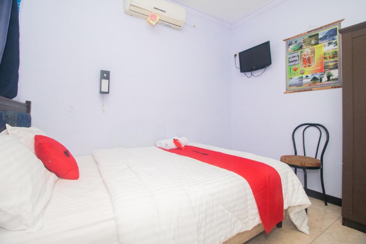 RedDoorz near Pantai Boom Hotel Banyuwangi  Exterior foto